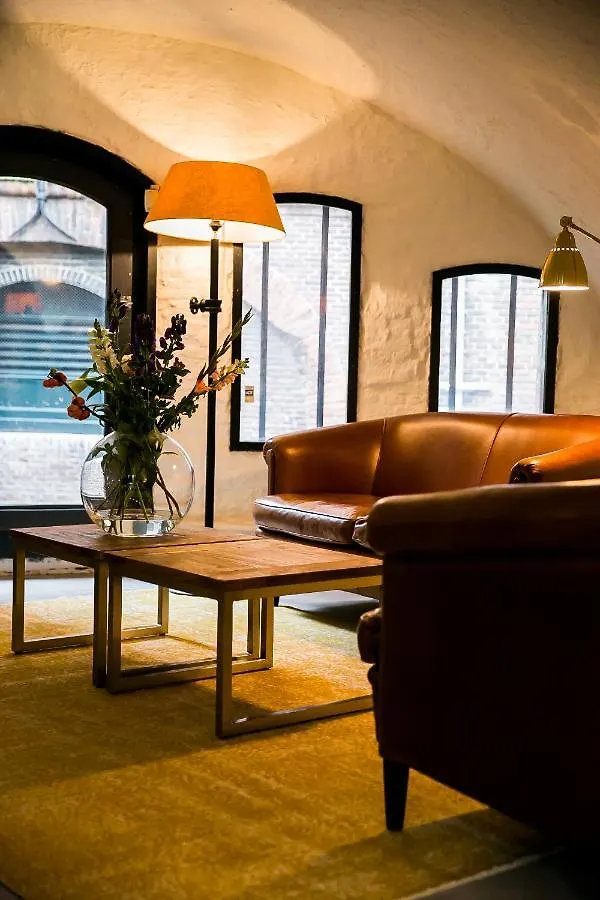 Het Sluijmerhuis Bed & Breakfast Utrecht Netherlands