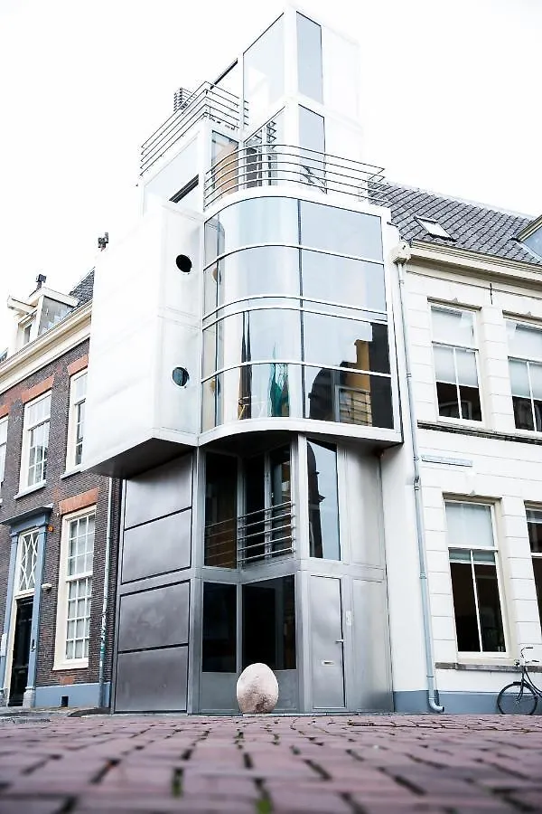 Het Sluijmerhuis Bed & Breakfast Utrecht 2*,  Netherlands
